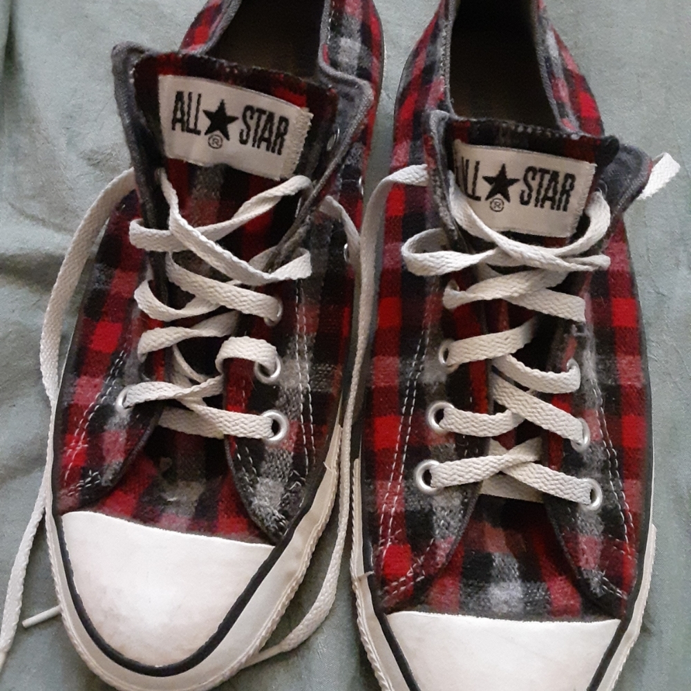 Plaid Converse